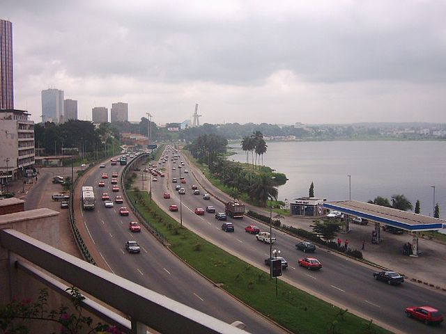 Article : Abidjan n’est pas une ville, c’est un monde  multidimensionnel !