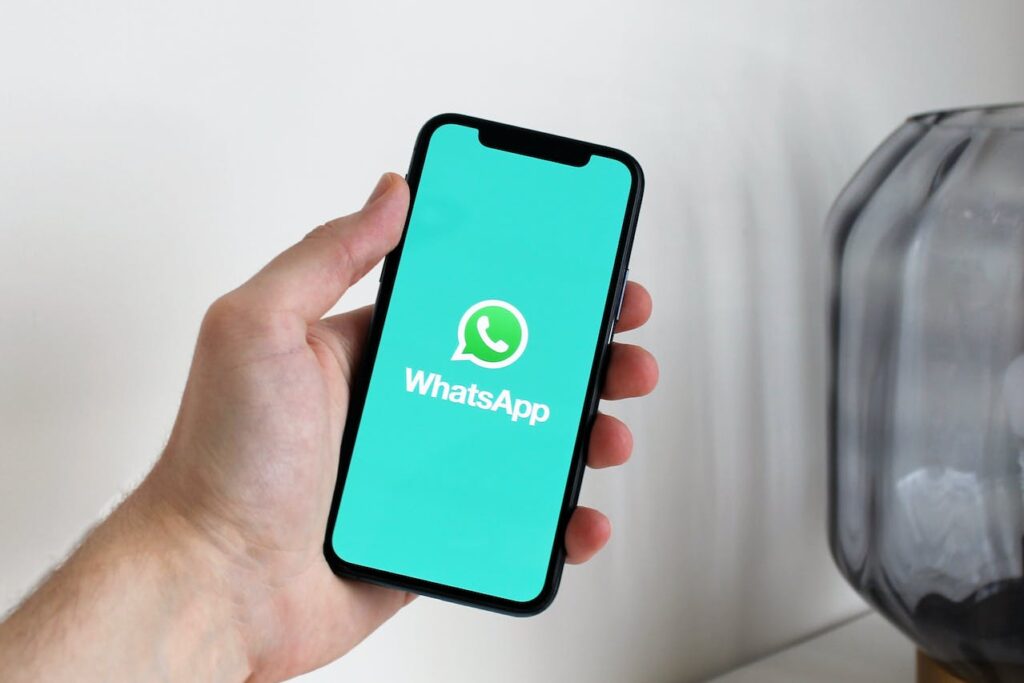 Article : Côte d’Ivoire : WhatsApp réinvente nos familles